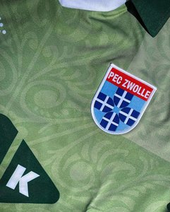 Nieuw uittenue PEC Zwolle gepresenteerd