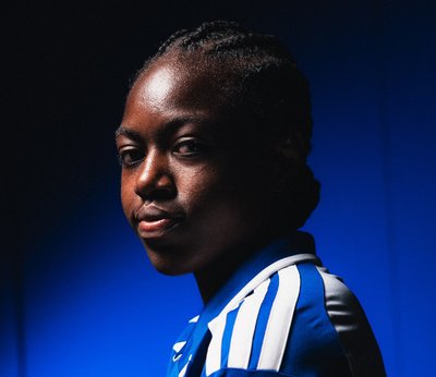 PEC Zwolle Vrouwen haalt Persis Oting
