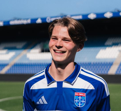 Profcontract voor Gilles de Walle bij PEC Zwolle.