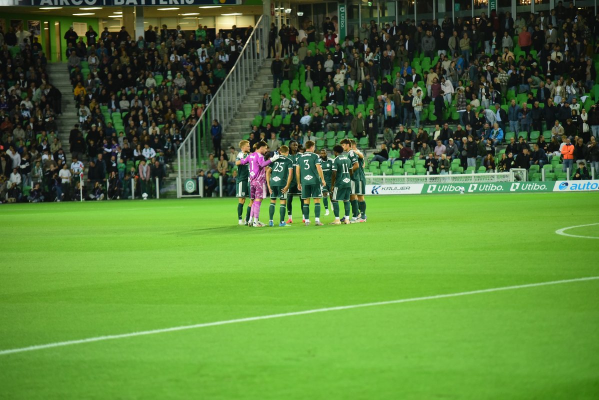 PEC Zwolle heeft niets te vertellen in Groningen , met foto's en video